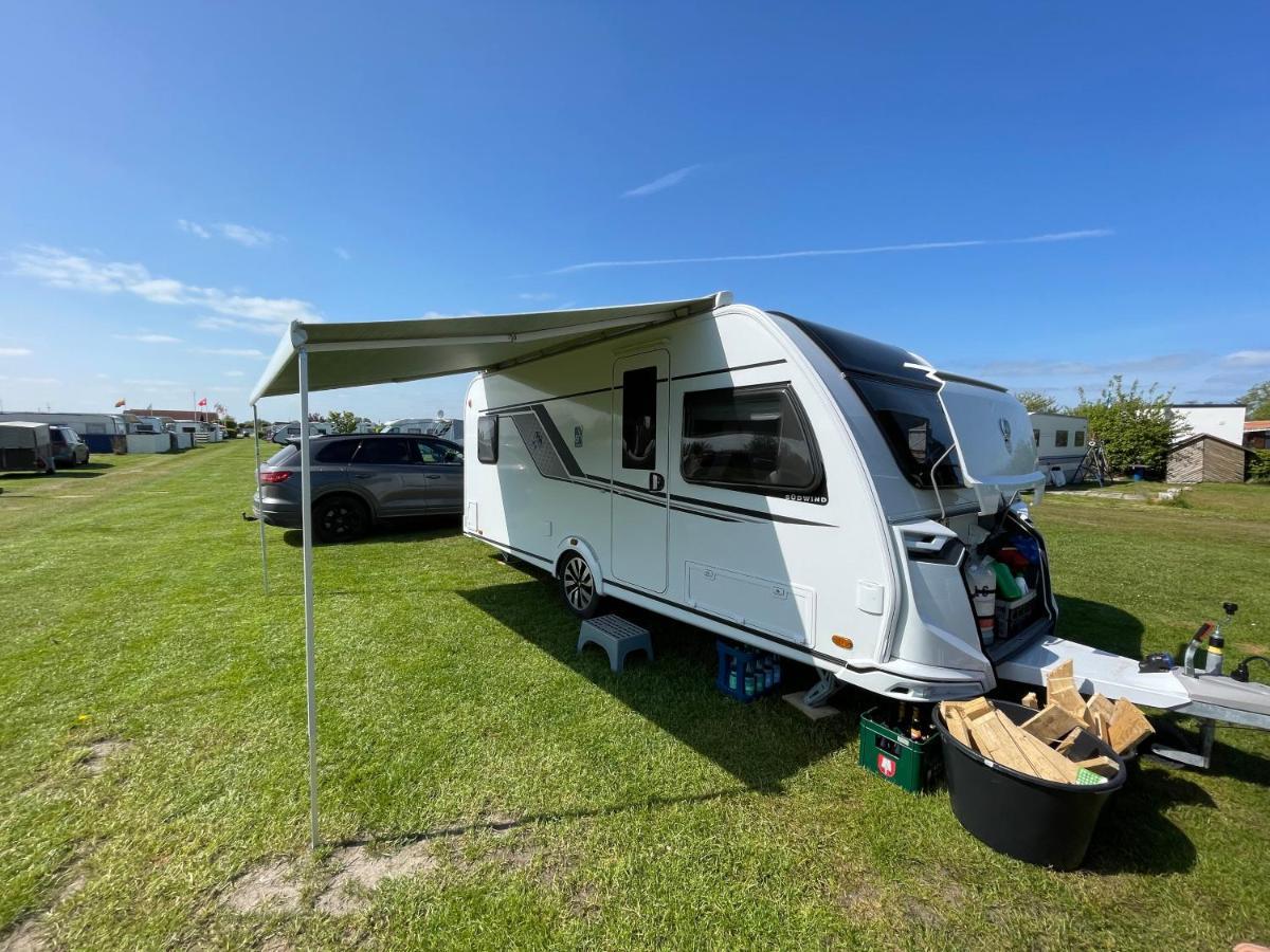 5 Sterne Wohnwagen Direkt An Der Messe - Comfortable New Caravan At Fair Trade - Floor Heating - 2 Big Beds - Fully Equipped - Auf Expo Plaza Und Messe - Klimaanlage - Fussbodenheizung - Reserved Site On Extra Cost Apartment Hannover