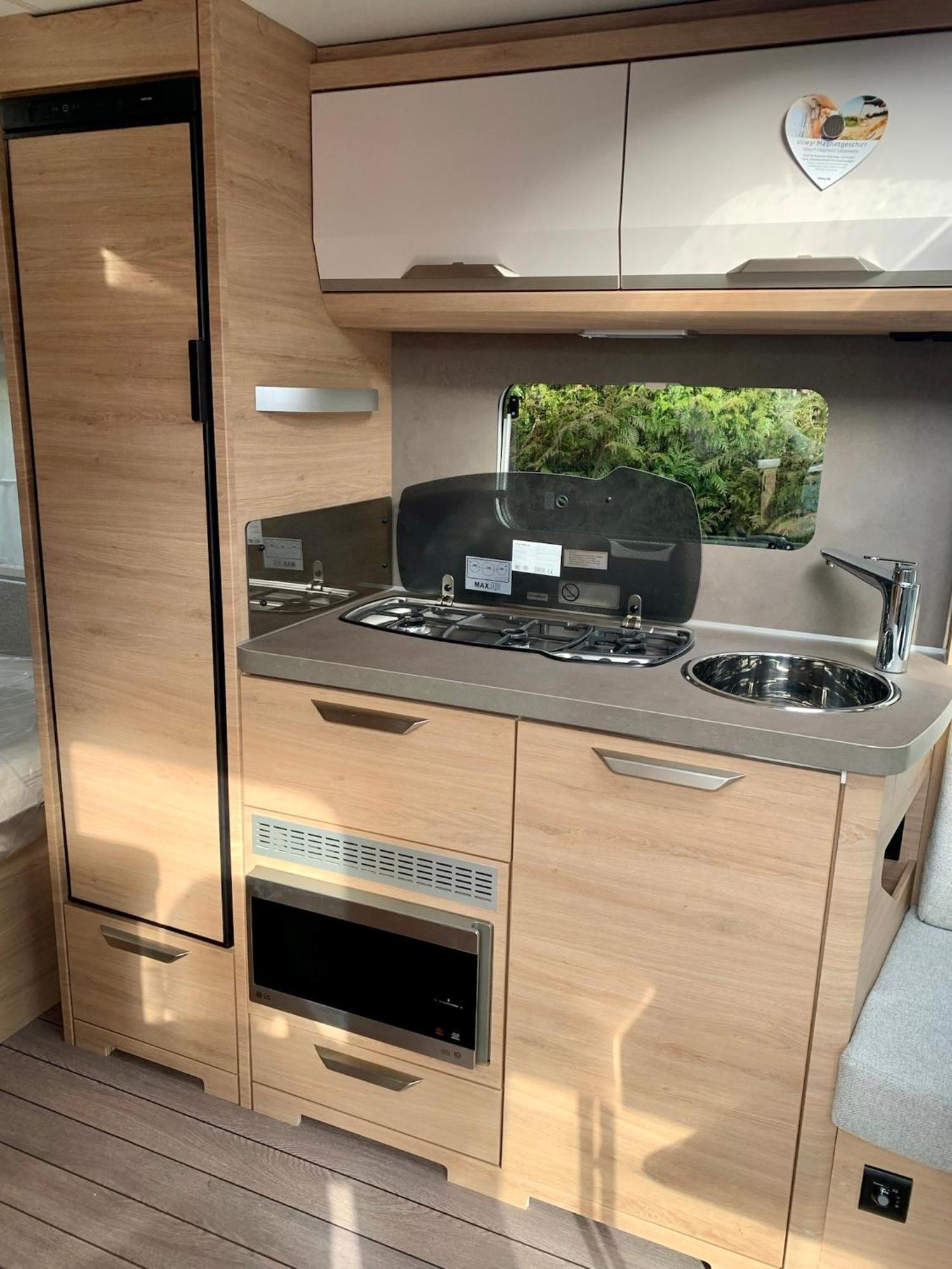 5 Sterne Wohnwagen Direkt An Der Messe - Comfortable New Caravan At Fair Trade - Floor Heating - 2 Big Beds - Fully Equipped - Auf Expo Plaza Und Messe - Klimaanlage - Fussbodenheizung - Reserved Site On Extra Cost * Hannover
